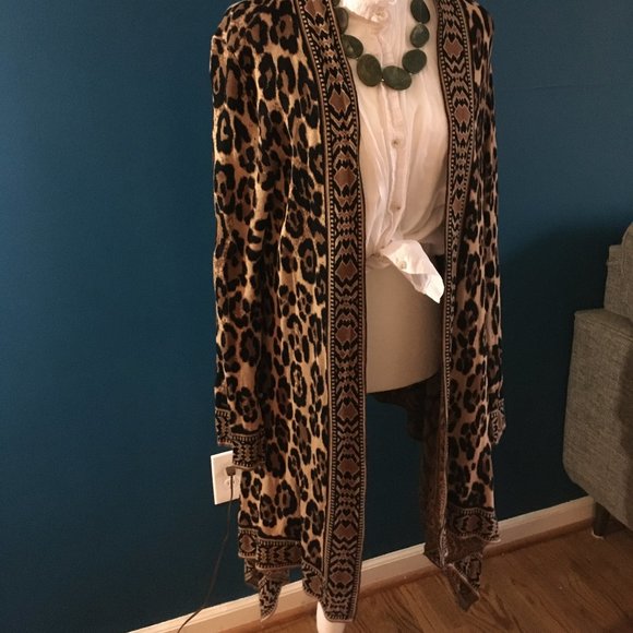 Ruby Road Leopard Print Lightweight Cardigan - Picture 2 of 5